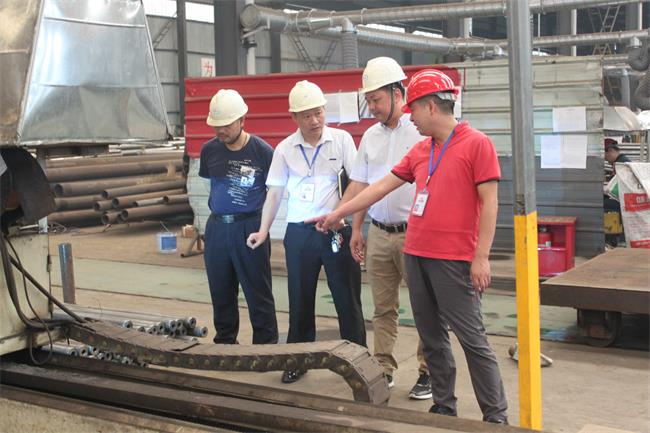 中南鋼構(gòu)客戶來(lái)我公司考察